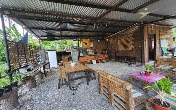 Nipaville Camphouse โมอัลโบอัล ภายนอก รูปภาพ